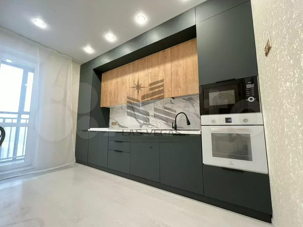 1-к. квартира, 40 м, 17/18 эт. - Фото 1