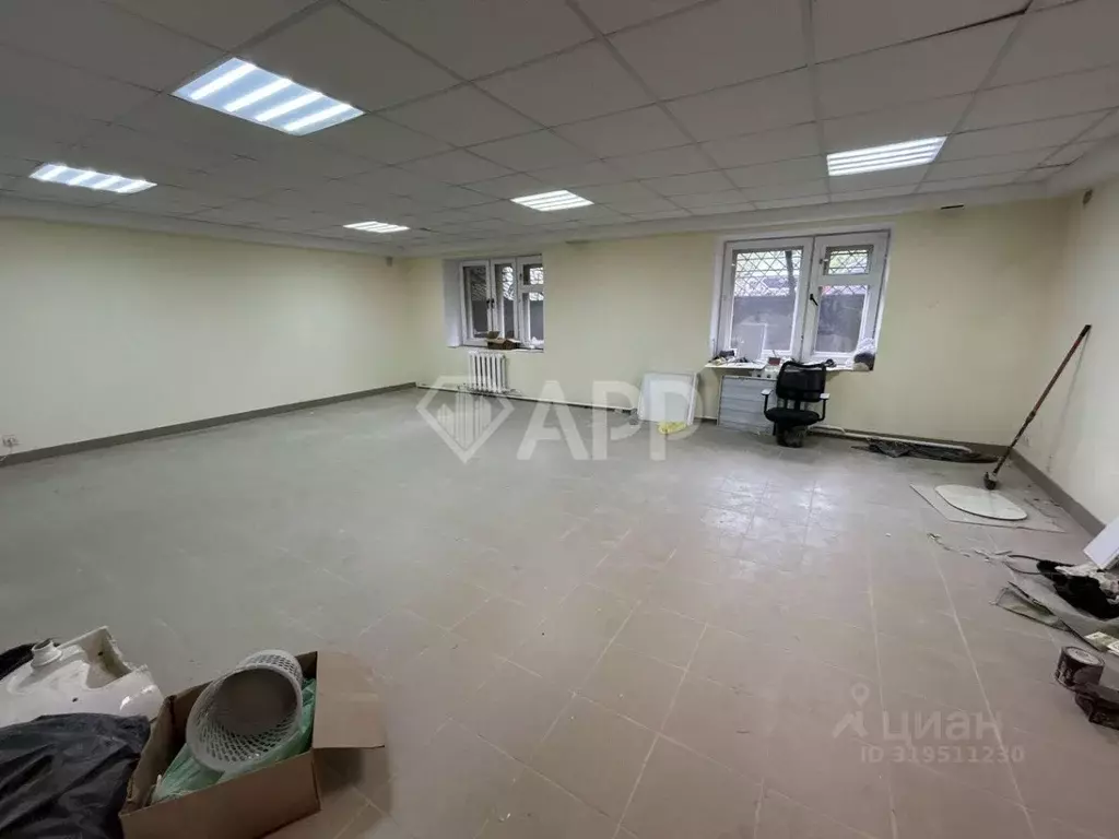 Помещение свободного назначения в Татарстан, Казань ул. Космонавтов, ... - Фото 1