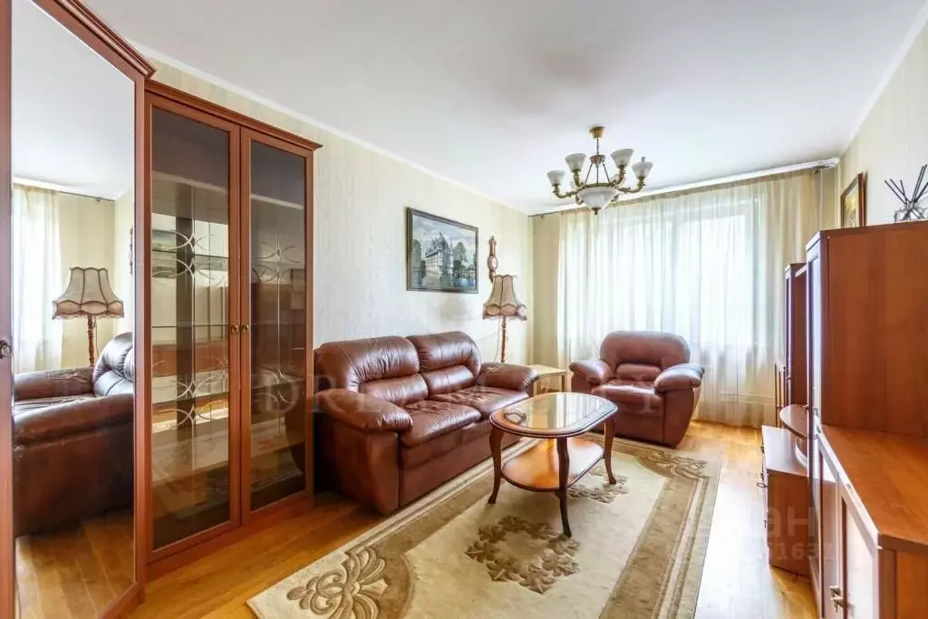 3-к кв. Москва ул. Генерала Антонова, 4К1 (60.0 м) - Фото 1