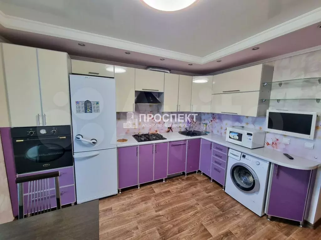 3-к. квартира, 74 м, 6/9 эт. - Фото 0