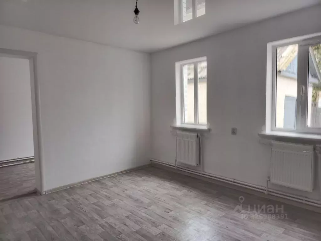 Дом в Краснодарский край, Лабинск ул. Гагарина (66 м) - Фото 2