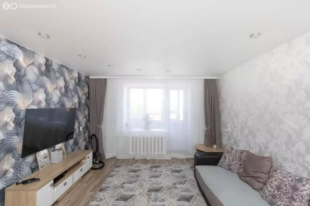 3-комнатная квартира: Ишим, улица Полины Осипенко, 23 (59.9 м) - Фото 1