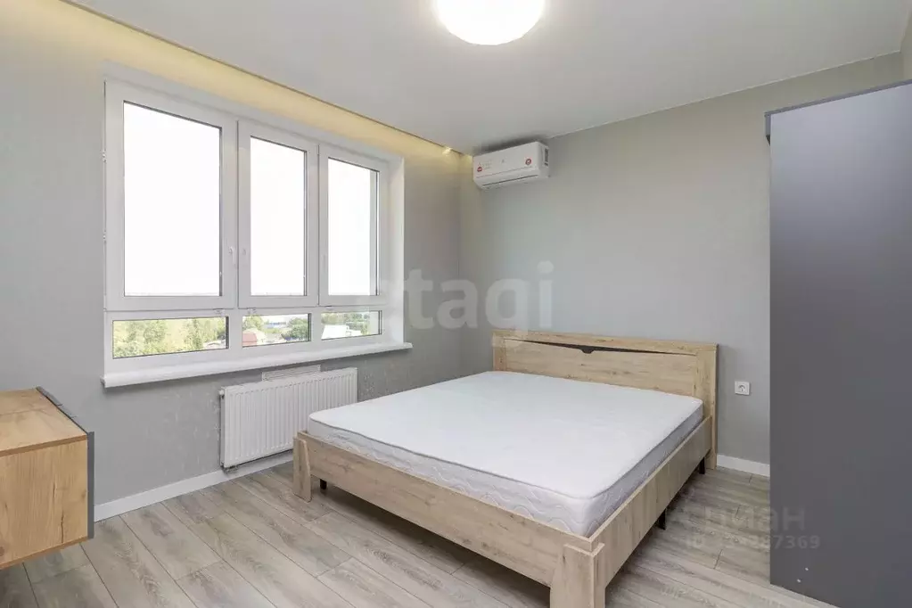Студия Тюменская область, Тюмень Камчатская ул., 109к1 (35.5 м) - Фото 1