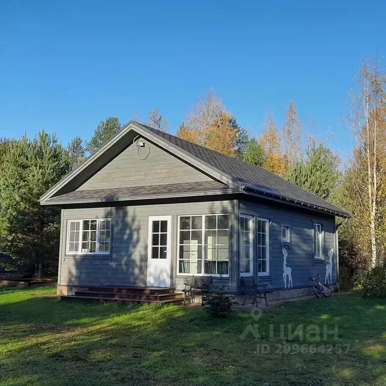 Дом в Ленинградская область, Лодейнопольский район, Янегское с/пос, ... - Фото 1