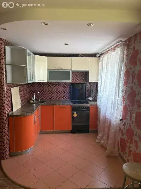 2-комнатная квартира: Новочебоксарск, улица Жени Крутовой, 8 (41.6 м) - Фото 2