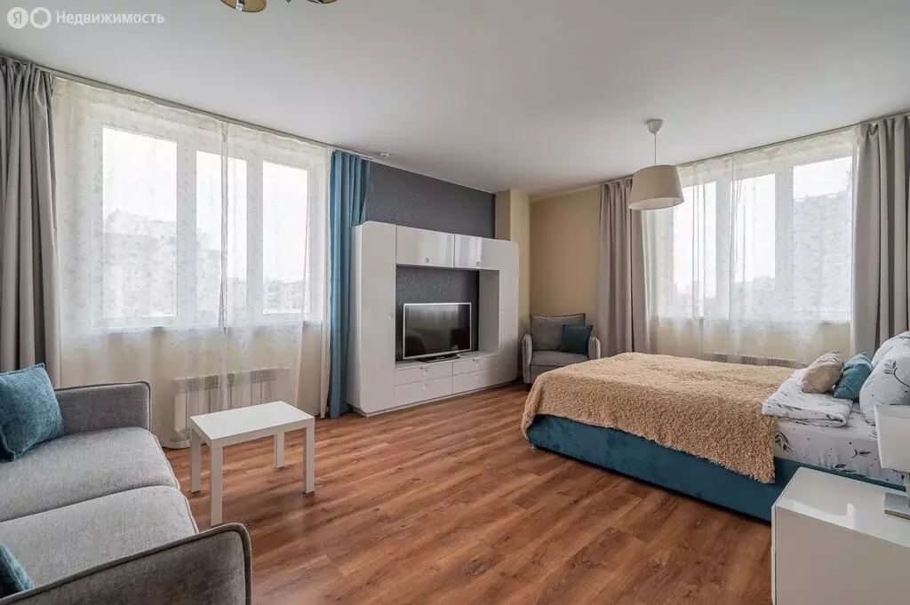 2-комнатная квартира: Екатеринбург, улица Блюхера, 16Б (60.7 м) - Фото 1