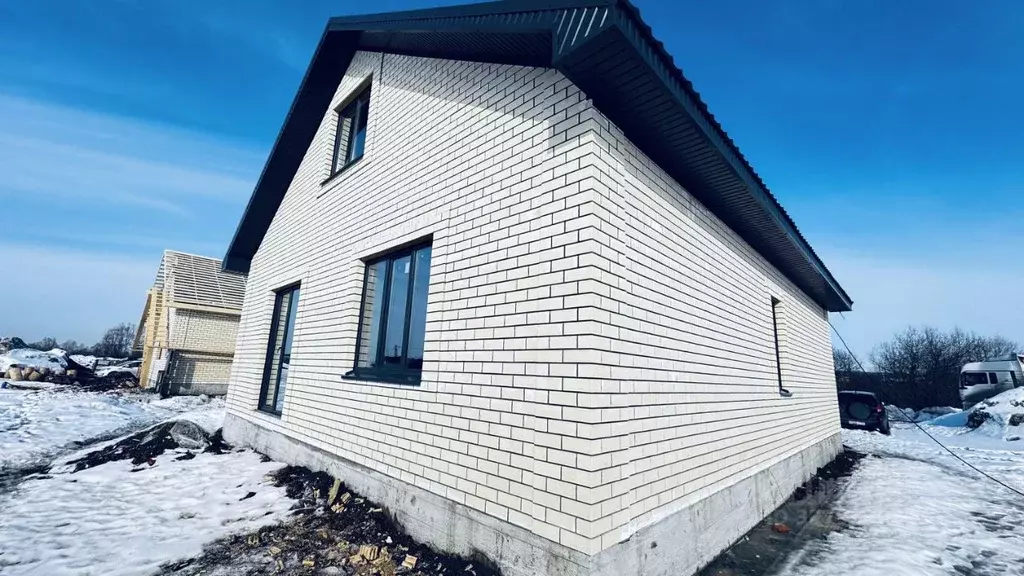 Коттедж в Башкортостан, Уфа городской округ, с. Федоровка ул. ... - Фото 1