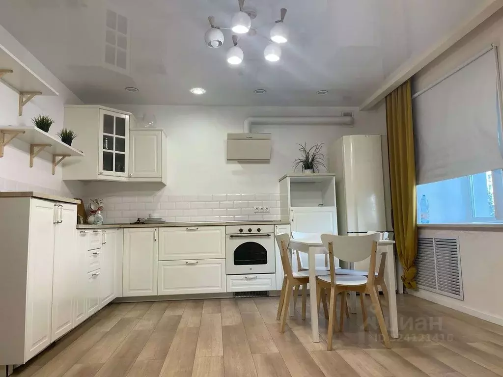 2-к кв. Самарская область, Самара Осетинская ул., 7А (83.9 м) - Фото 1