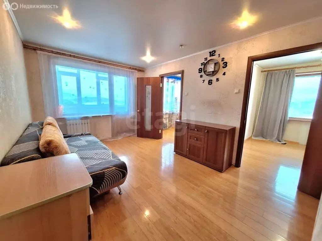 3-комнатная квартира: Петропавловск-Камчатский, улица Труда, 37 (47.4 ... - Фото 1