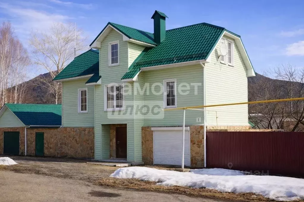 Дом в Челябинская область, Верхний Уфалей ул. Некрасова (180 м) - Фото 1