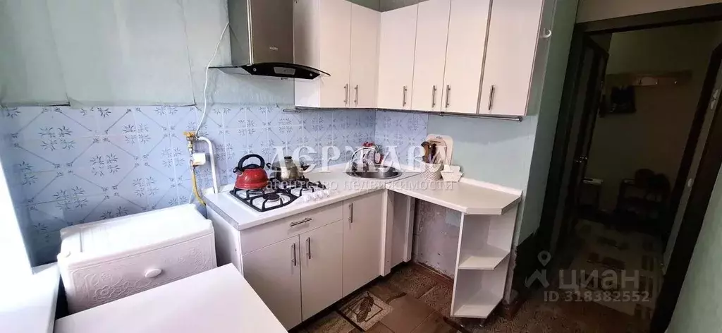 2-к кв. Белгородская область, Старый Оскол Весенний мкр, 4 (44.3 м) - Фото 0
