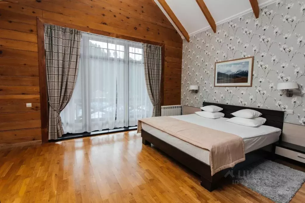 Комната Алтай, Чемальский район, с. Чемал Уожанская ул., 58 (54.0 м) - Фото 1