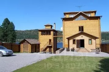 Дом в Алтай, Турочакский район, с. Иогач Центральная ул., 67А (10 м) - Фото 1