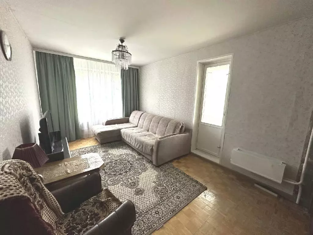 Продается 3-комнатная квартира - Фото 1