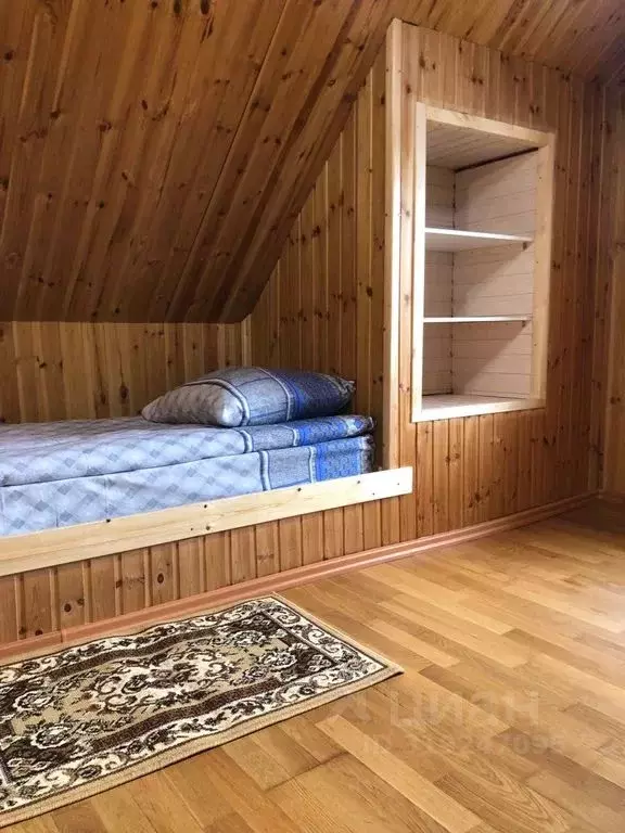 Дом в Карелия, Петрозаводск Революционная ул., 90 (100 м) - Фото 1