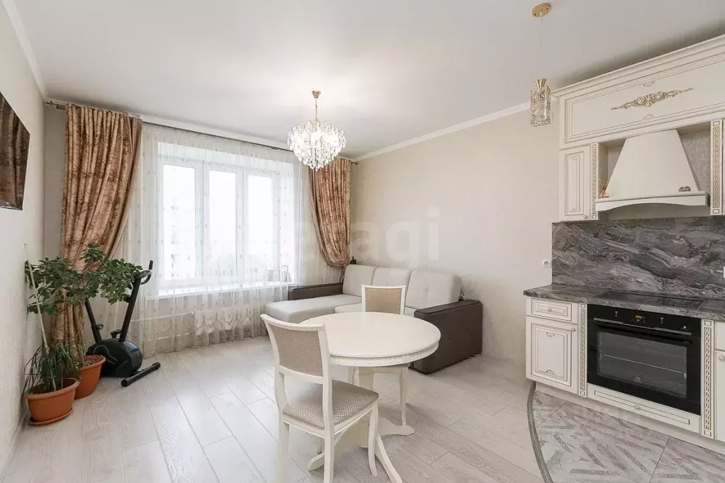 1-к кв. Тюменская область, Тюмень Полевая ул., 105 (46.7 м) - Фото 1
