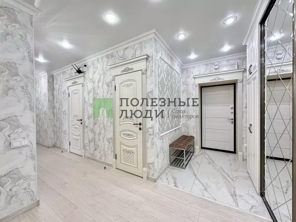 3-к кв. Курганская область, Курган ул. Пушкина, 9 (93.1 м) - Фото 0