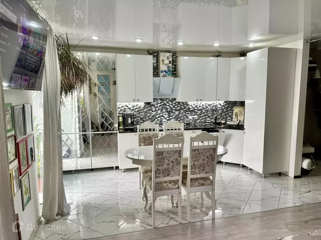 Продаётся 2-к квартира, 74.8 м - Фото 1