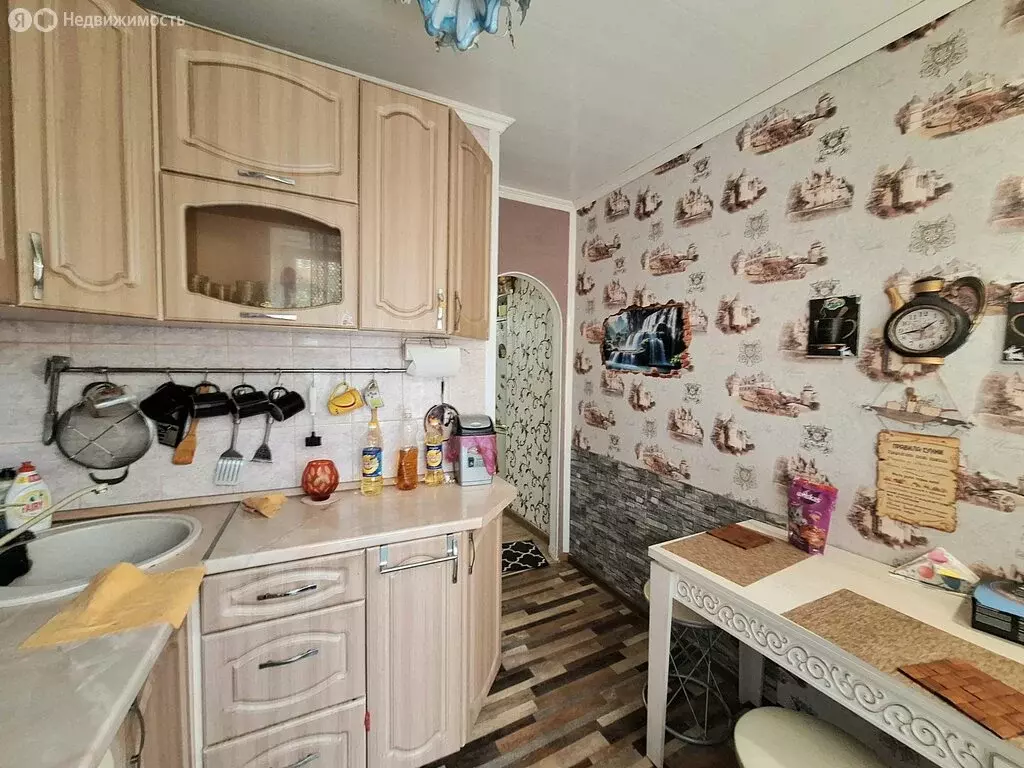 3-комнатная квартира: Каменск-Шахтинский, переулок Крупской, 73 (51 м) - Фото 1