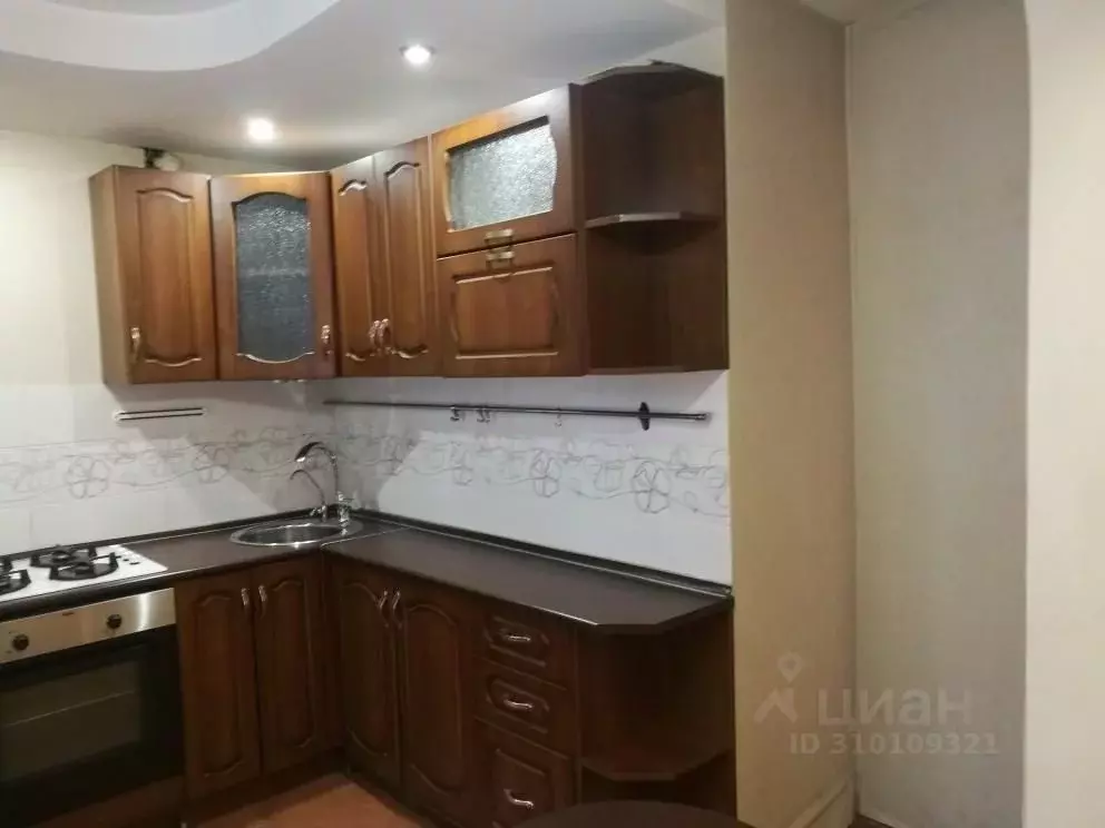 2-к кв. Саратовская область, Саратов ул. Большая Садовая, 96 (41.0 м) - Фото 1