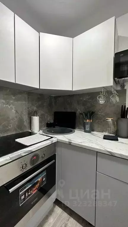 2-к кв. Мурманская область, Кировск ул. 50 лет Октября, 1 (47.0 м) - Фото 2