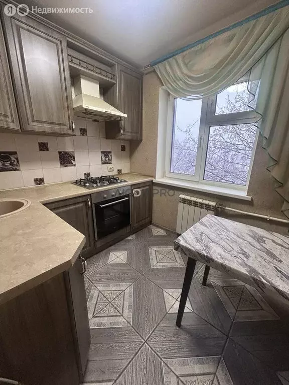 3-комнатная квартира: Саратов, Ипподромная улица, 20 (58 м) - Фото 1