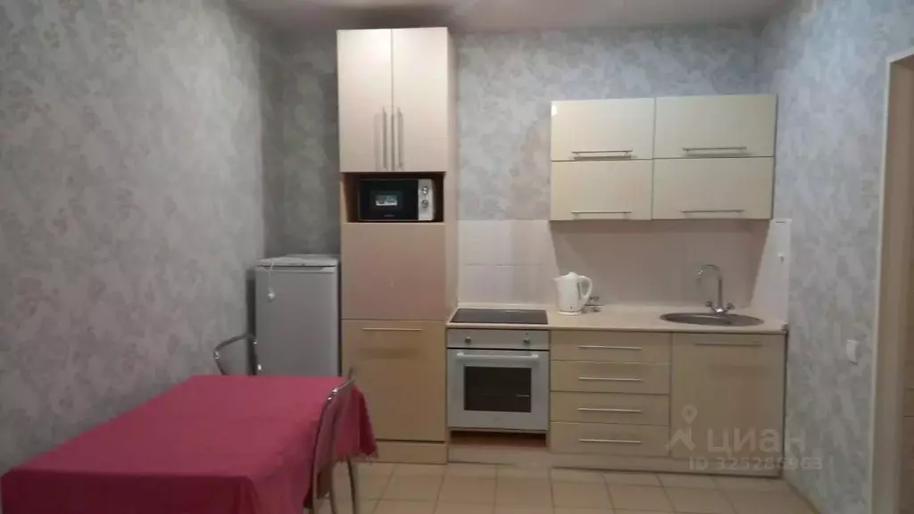 2-к кв. Красноярский край, Красноярск ул. Авиаторов, 43А (45.0 м) - Фото 1