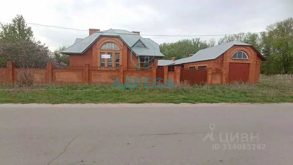 Дом в Белгородская область, Новый Оскол ул. Святых Петра и Павла (240 ... - Фото 1