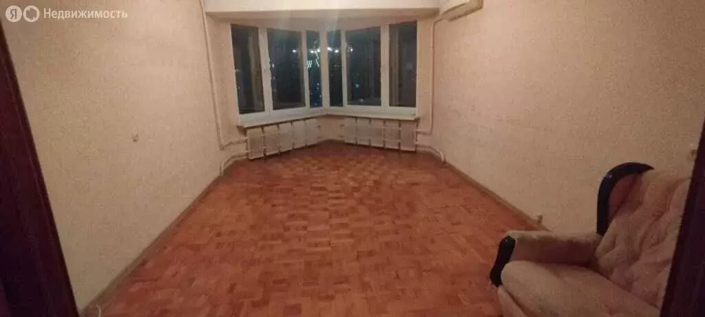 3-комнатная квартира: Уфа, улица Кирова, 46 (65.6 м) - Фото 1