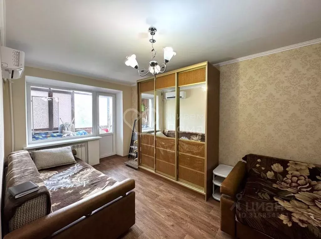 1-к кв. Волгоградская область, Волгоград ул. Кирова, 126 (29.0 м) - Фото 0