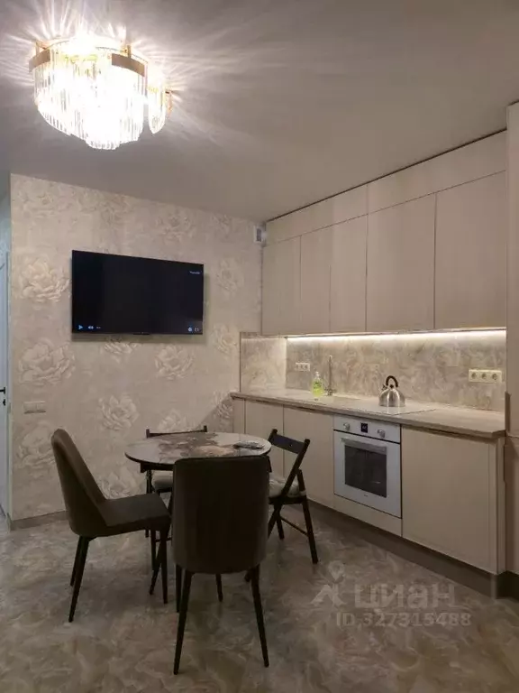 Студия Краснодарский край, Краснодар ул. Античная, 4 (30.0 м) - Фото 1