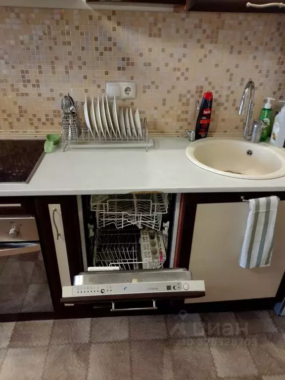 2-к кв. Томская область, Томск Учебная ул., 40А (56.0 м) - Фото 2