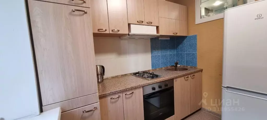 1-к кв. Свердловская область, Екатеринбург ул. Бажова, 76 (30.7 м) - Фото 0