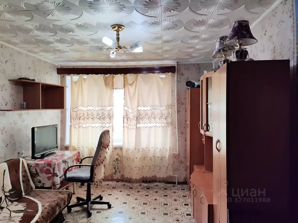 Комната Санкт-Петербург ул. Ушинского, 5К2 (18.2 м) - Фото 1