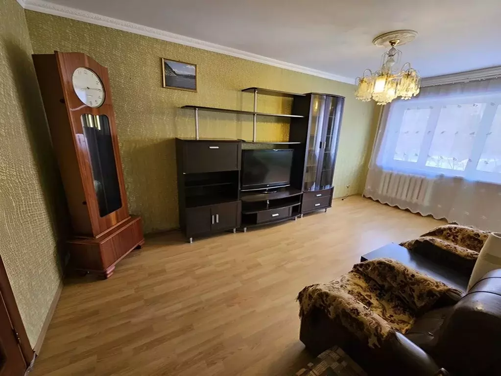 4-к кв. Омская область, Омск ул. Рождественского, 7 (75.0 м) - Фото 0