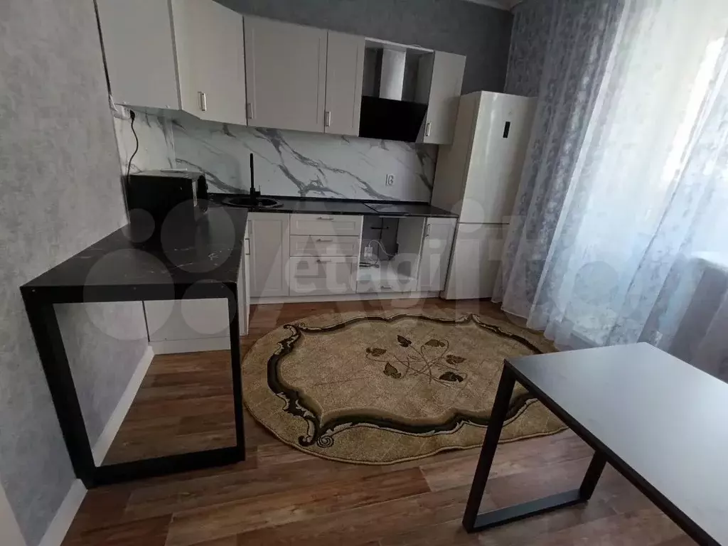 1-к. квартира, 42 м, 6/17 эт. - Фото 1