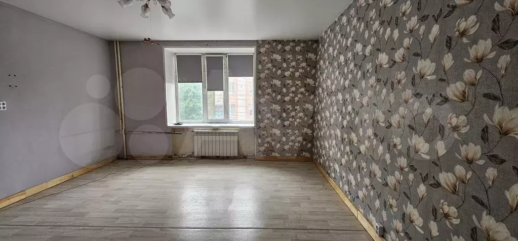 Комната 22 м в 3-к., 1/3 эт. - Фото 0