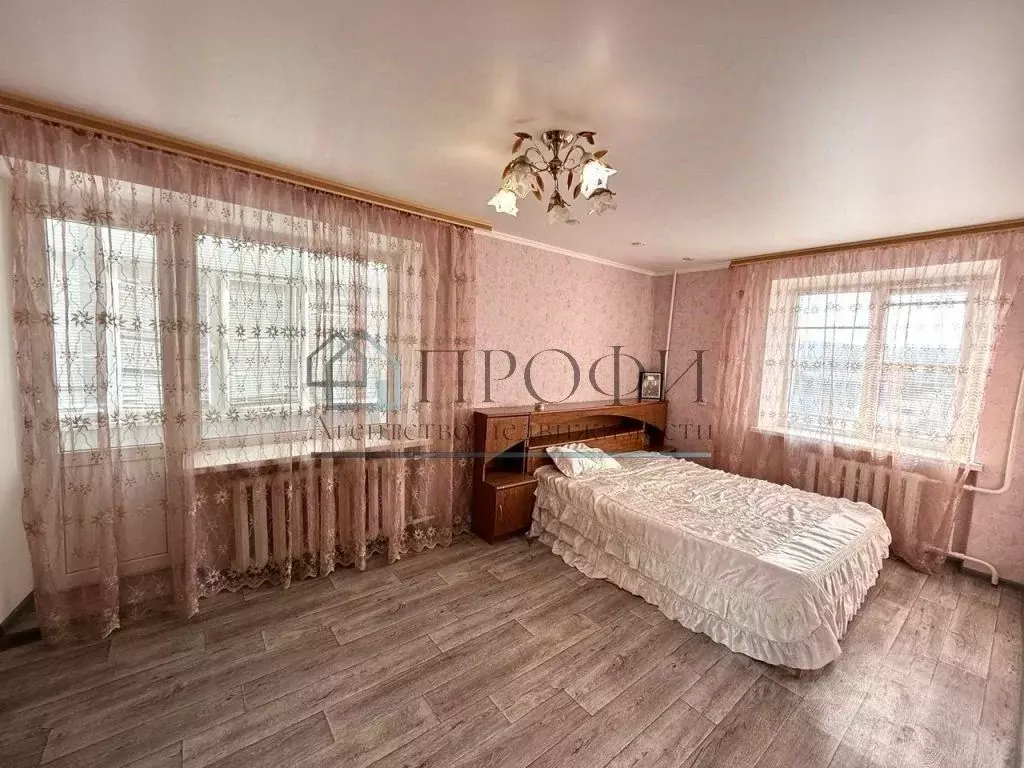 3-к кв. Белгородская область, Новый Оскол ул. Кирова, 3 (58.0 м) - Фото 1