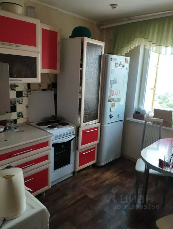 3-к кв. Красноярский край, Красноярск Караульная ул., 40 (70.0 м) - Фото 1