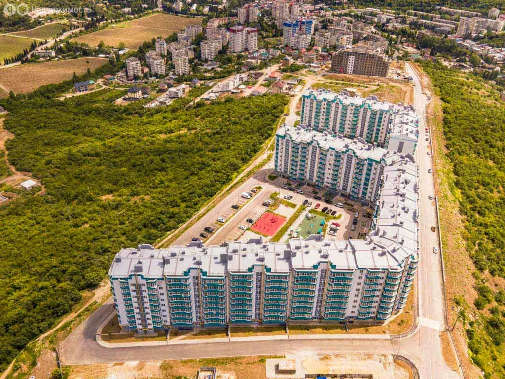 2-комнатная квартира: Алушта, улица 60 лет СССР, 27 (58.8 м) - Фото 1
