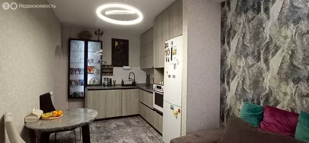 2-комнатная квартира: Иркутск, улица Рабочего Штаба, 1/2 (68.1 м) - Фото 2