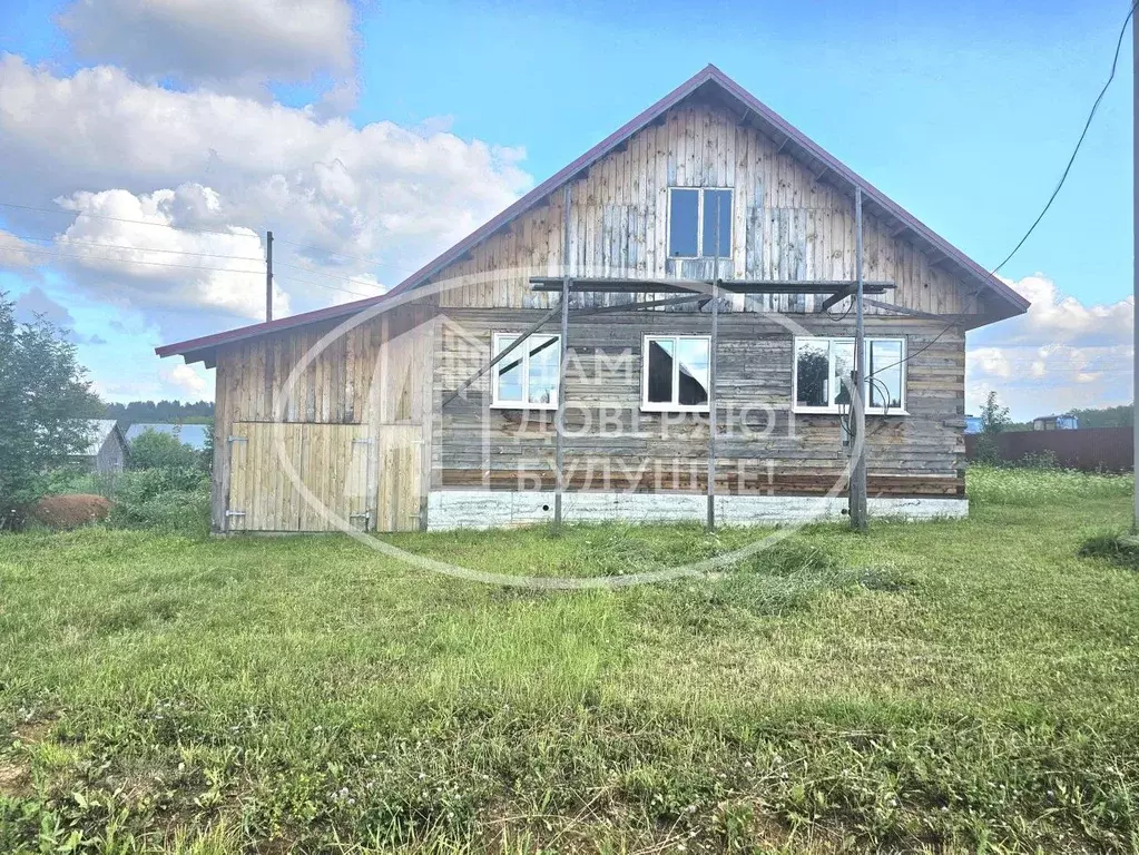 Дом в Пермский край, Чайковский городской округ, с. Фоки ул. ... - Фото 1