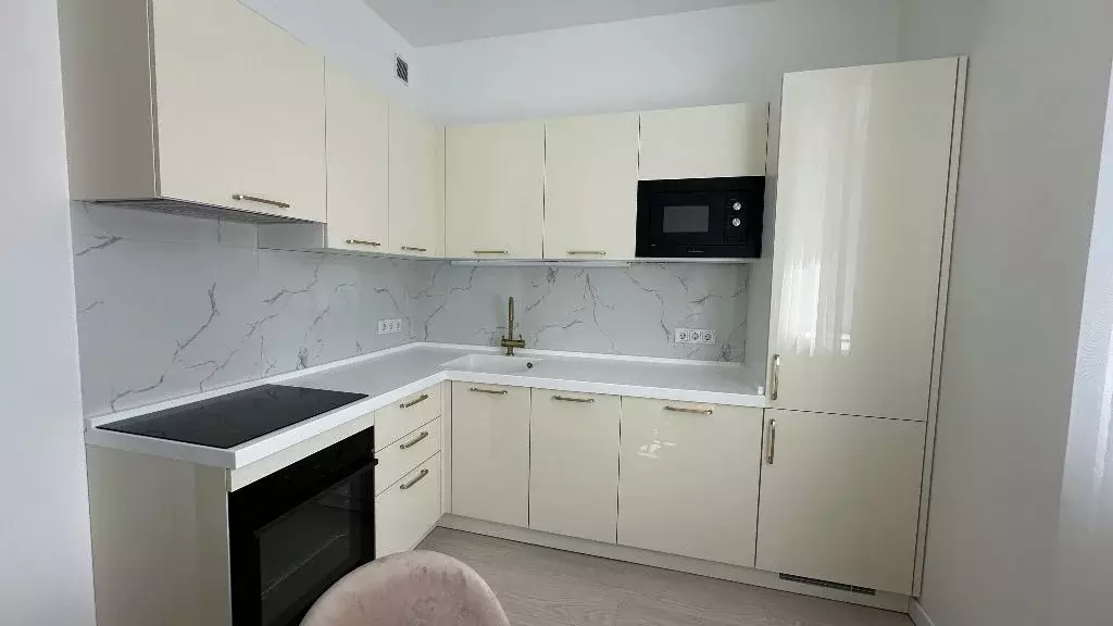 Продается 3-комнатная квартира - Фото 2