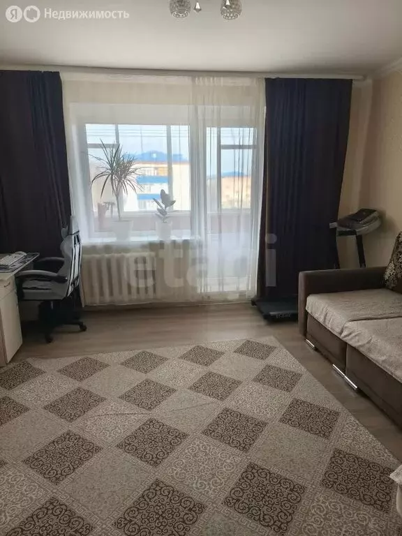 4-комнатная квартира: Тобольск, микрорайон Иртышский, 16 (79 м) - Фото 0