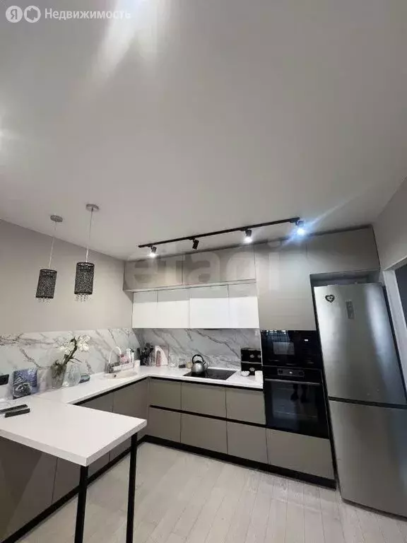 3-комнатная квартира: Томск, Речной переулок, 4 (59.1 м) - Фото 1