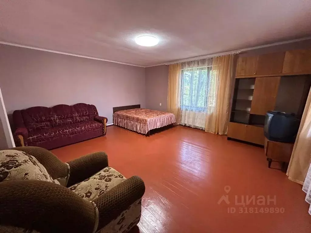 Дом в Краснодарский край, Ейск Енисейская ул., 10 (80 м) - Фото 1
