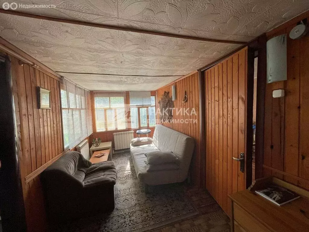 Дом в посёлок городского типа Загорянский, улица Кирова, 26 (70 м) - Фото 1