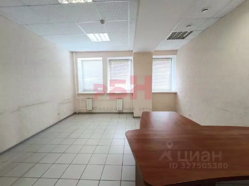 Офис в Тюменская область, Тюмень ул. Червишевский Тракт, 37 (27 м) - Фото 1