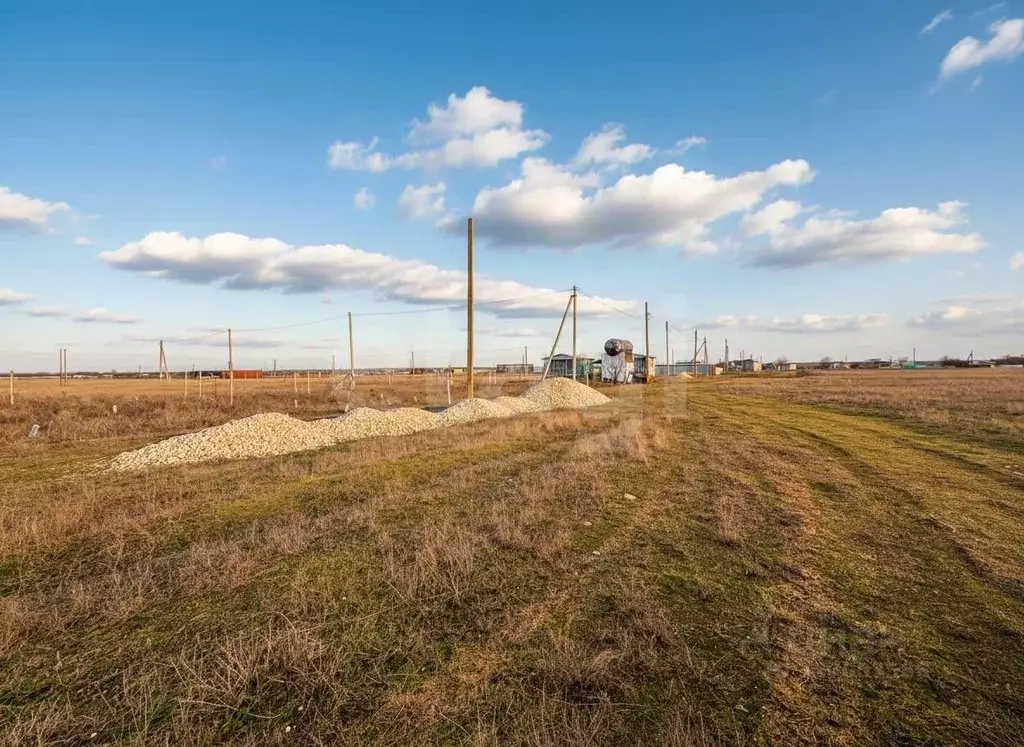 Участок в Крым, Черноморский район, Окуневское с/пос, с. Громово  (6.5 ... - Фото 1