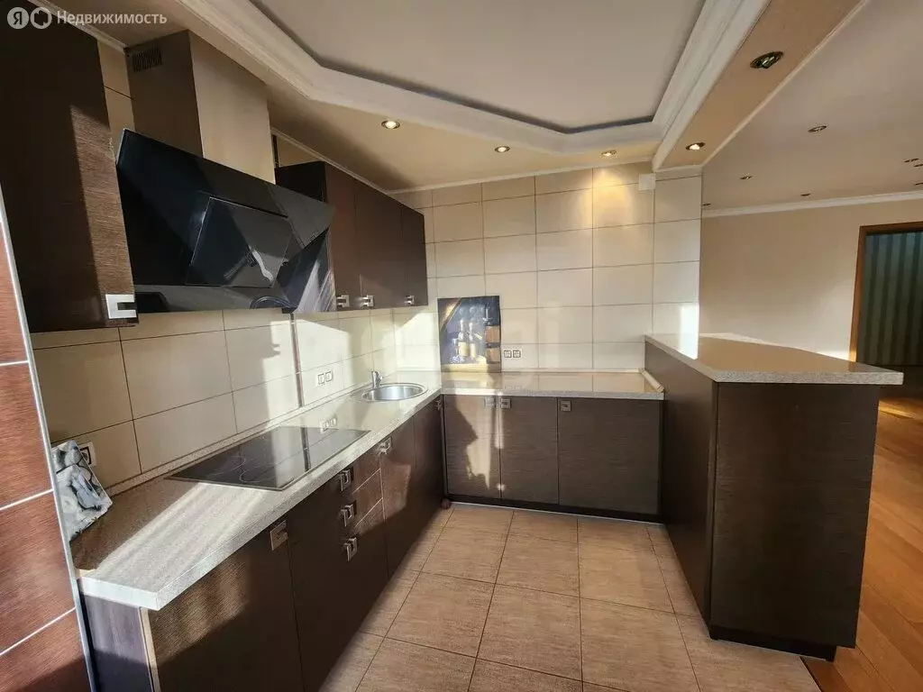 4-комнатная квартира: Владикавказ, проспект Коста, 278 (126.4 м) - Фото 2